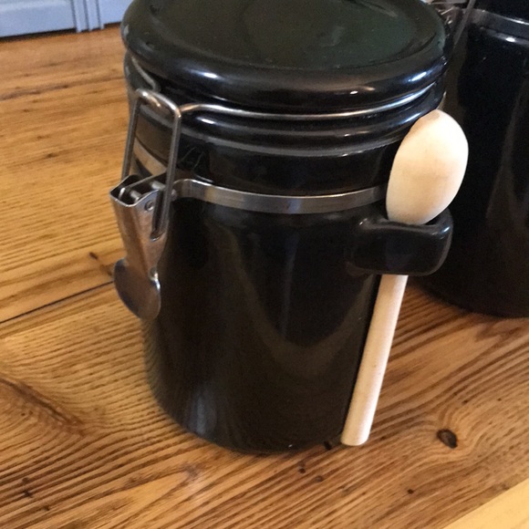 4 black containers for your kitchen. - Picture 11 of 15